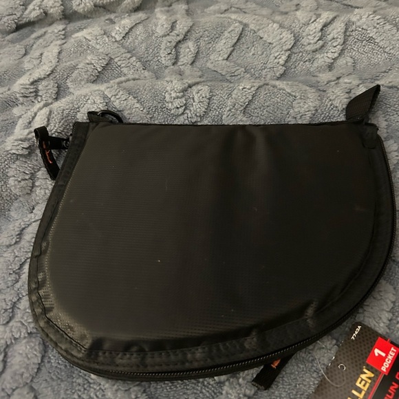 Allen Auto fit handgun case - Picture 3 of 4